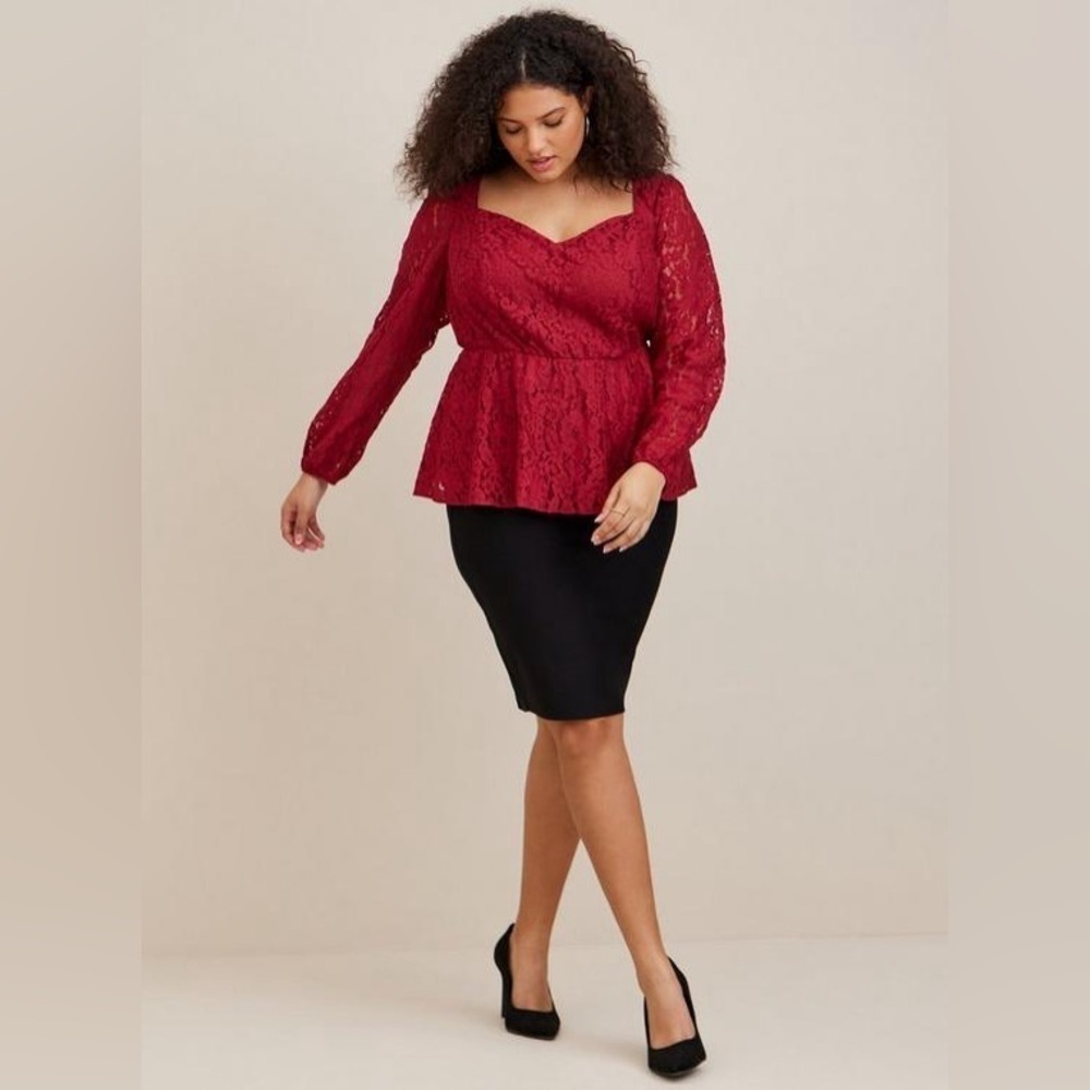 Torrid Lace Puff Sleeve Peplum blouse size 0 or Large - Picture 2 of 10